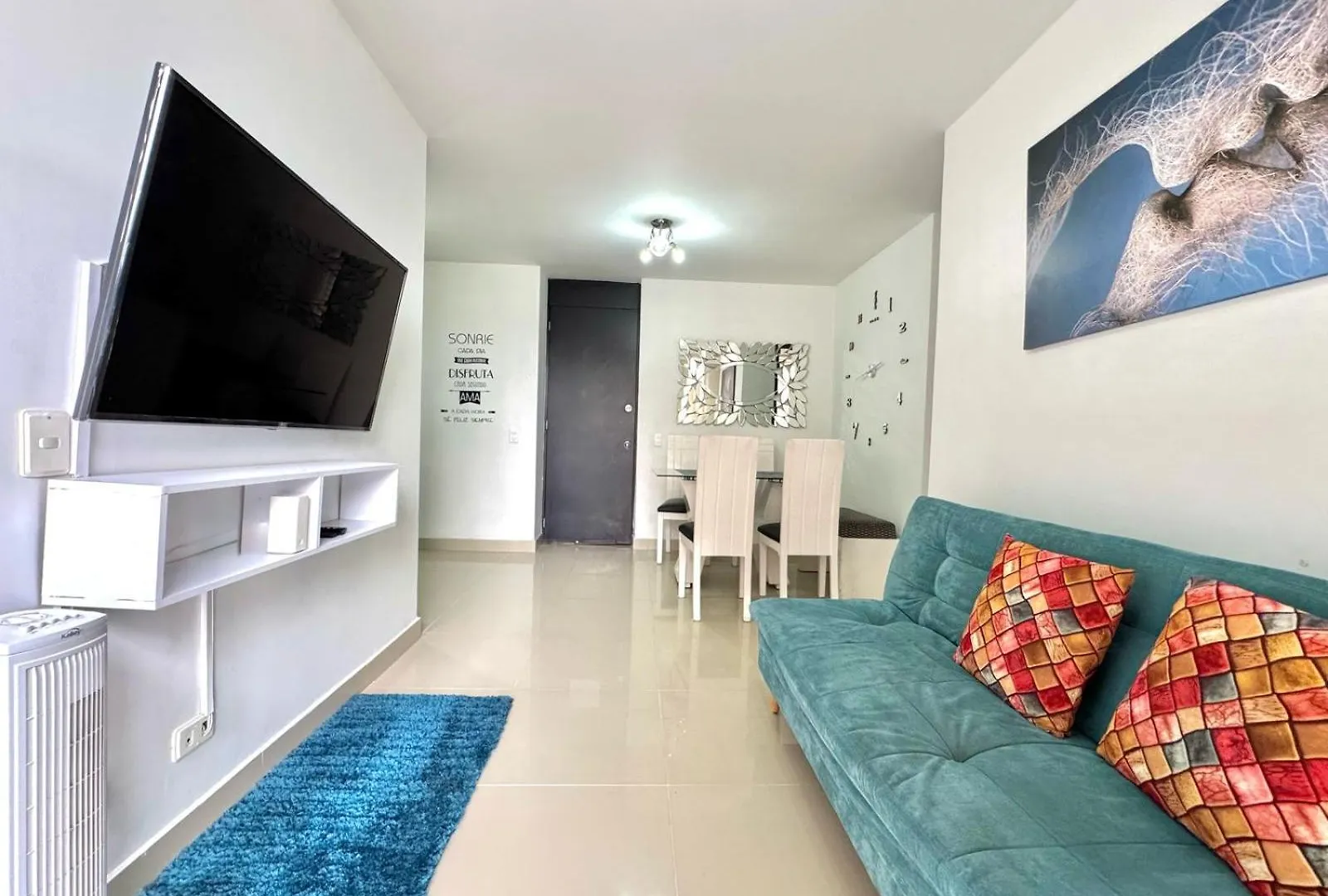 Apartamento Turistico Cerca A La Estacion Del Metro Sabaneta